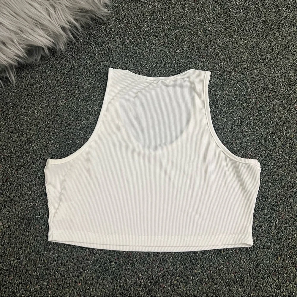 SHEIN White High Neck V-Neck Cropped Basic Ribbed Tank Top Casual Cute Shirt M - Picture 7 of 13